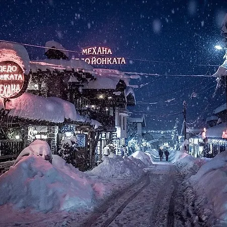 Kevin's In St John Park * Bansko