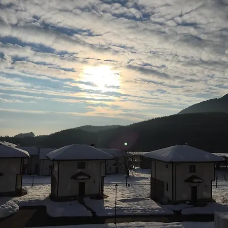 Kevin's In St John Park * Bansko